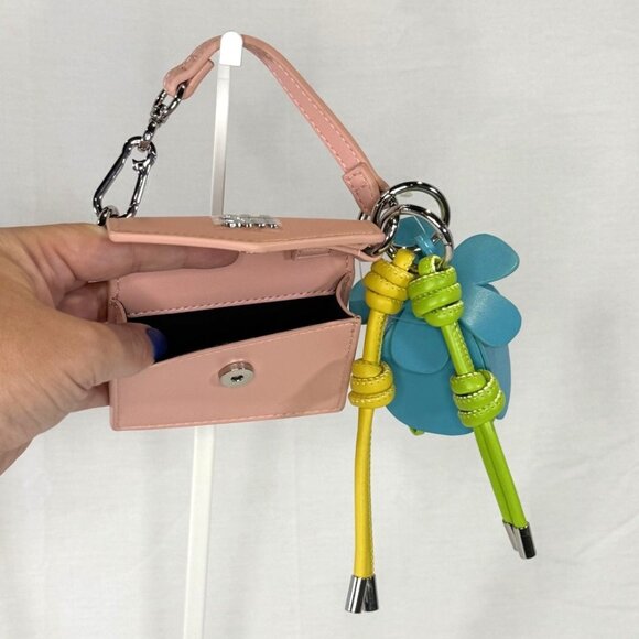 Steve Madden, Embossed Woven X-Large Tote Bag, Black, w/Colorful Bag Charms, NWT - Picture 8 of 16